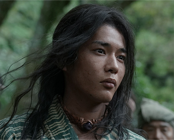 長尾謙杜 as 才蔵